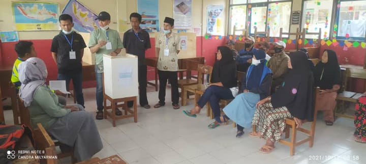 Pesta Demokrasi Warga RW 04 Kampung Calingcing Desa Sindanglaya