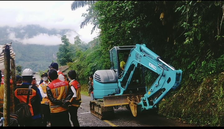 PT BBS Ditunjuk Melaksanakan Pengerjaan Penanganan Longsoran Jalan Nasional Ciuja Naringgul