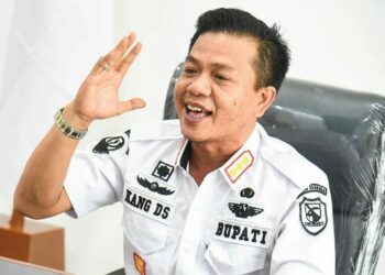 Bupati Bandung Dadang Supriatna