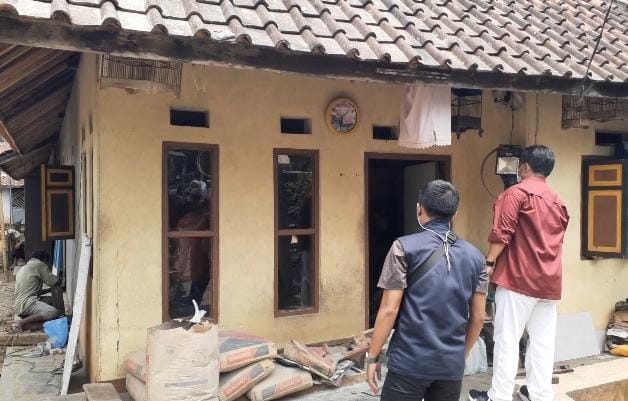 Mak Ruki Mendapat Bantuan Rutilahu Rp. 17,5 juta