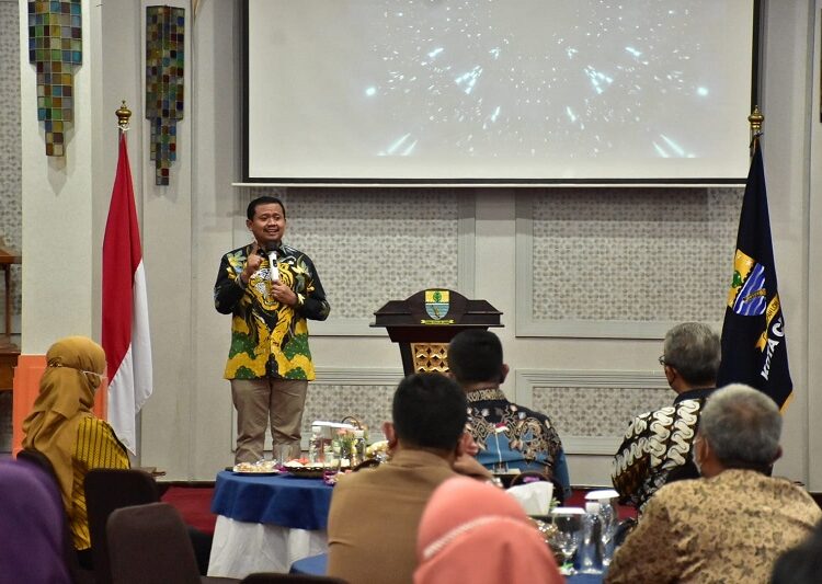 Bupati Sumedang Jadi Pembicara Kepemimpinan Transformasional dan e-Government