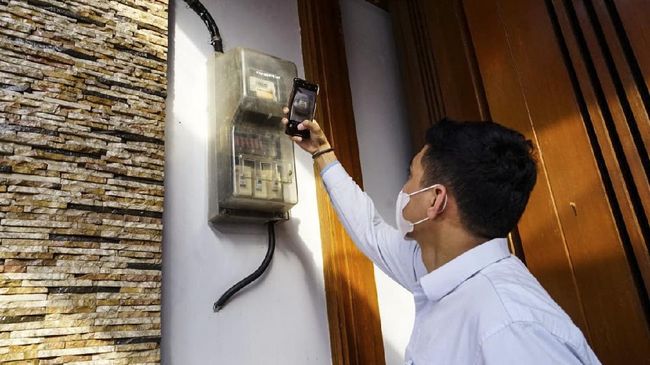 Warga Kampung Paniisan Keluhkan Pelayanan PLN UPL Soreang