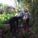 Warga Kampung Calingcing Bersihkan Parit