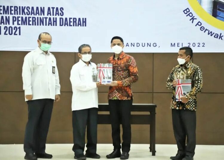 Opini WTP Bandung Barat Kado Hari Jadi