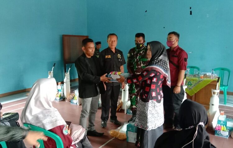 Pemdes Cikubang Realisasikan Alkes Tahun 2022