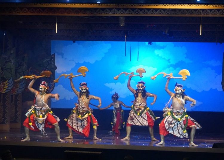 Hadiri HUT Wayang Orang Bharata ke-50, Anies: Budaya Suatu Kehidupan Harus Dijaga