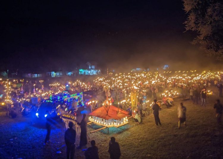 1500 Obor dilapangan desa sukabakti Photo istimewa