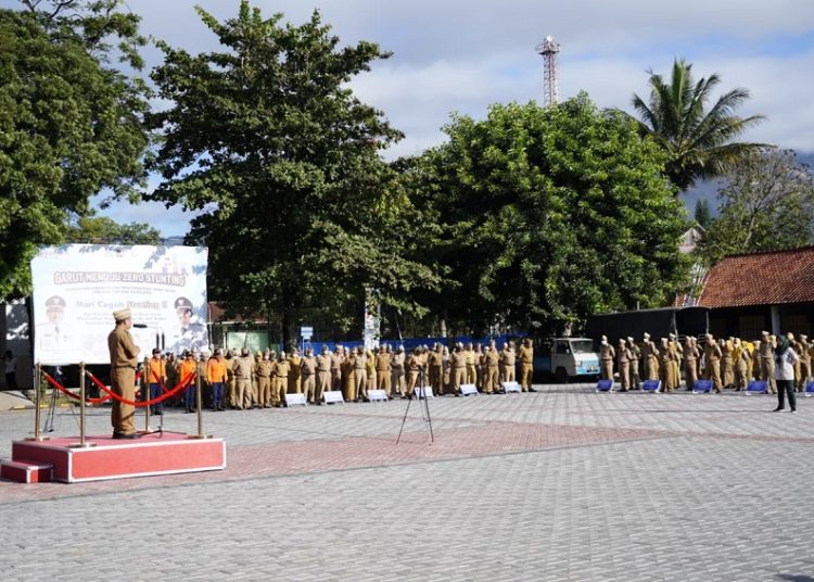 Pelaksanaan Apel Gabungan yang dilaksanakan di Lapangan Sekretariat Daerah Garut, Jalan Pembangunan, Kecamatan Tarogong Kidul, Kabupaten Garut, Senin (8/8/2022)