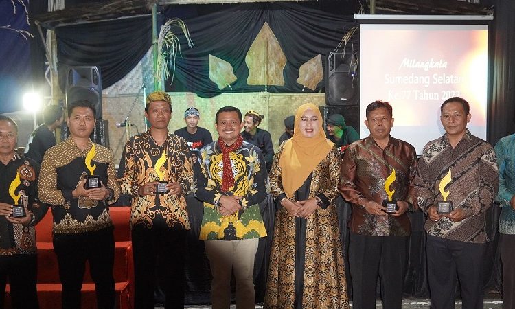 Malam Sultan Awards Tutup Rangkaian Milangkala Sumedang Selatan