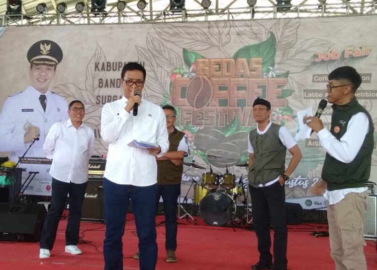 Disnaker dan Disbudpar Selenggarakan Bedas Cofee dan Job fair