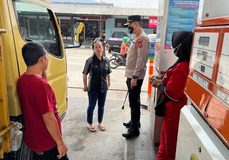 Antisipasi Dampak Kenaikan BBM Bersubsidi Polres Sumedang Monitoring Setiap SPBU