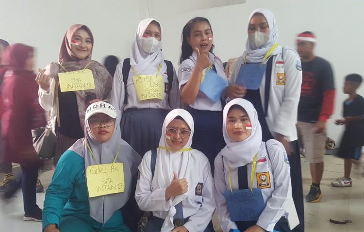 Desa Suci Gelar Jalan Sehat, Pesertanya Berpakaian Unik