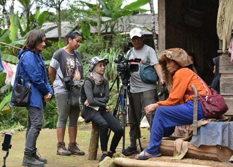 Banyak Yang Berumur Panjang, Pola Hidup Sehat Warga Kampung Adat Miduana Membuat Penasaran