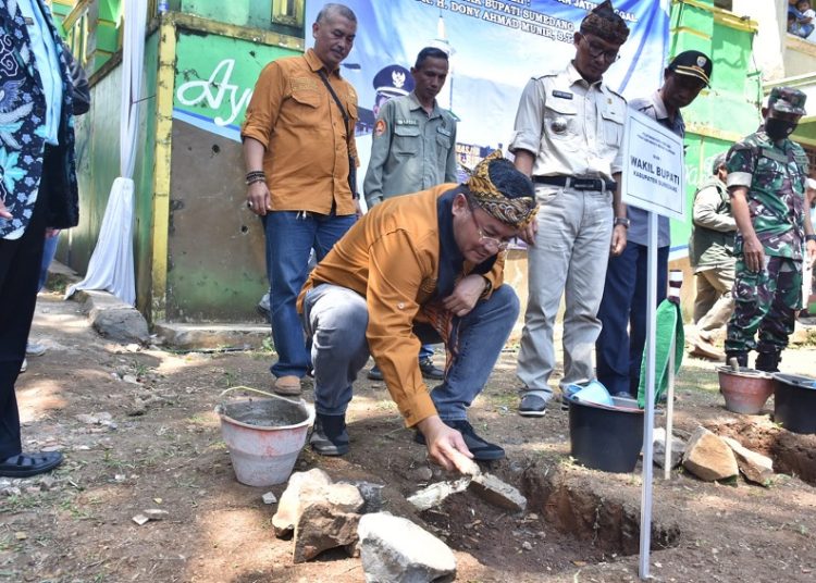 Peletakan Batu Pertama Tandai Penataan Masjid Besar Al-Birkah