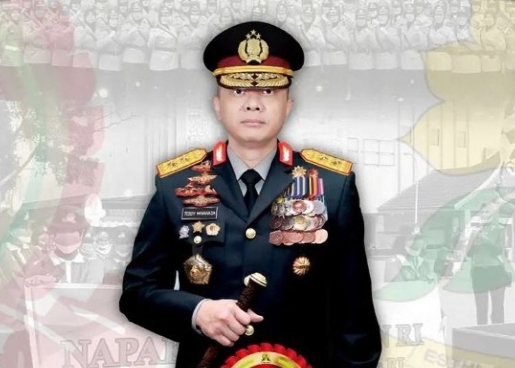 Irjen Teddy Minahasa Dijadwalkan Jalani Pemeriksaan Etik Hari Ini oleh Propam Polri