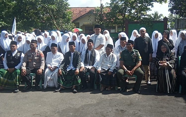 Hari Santri Nasional Dilaksanakan dengan Khidmat
