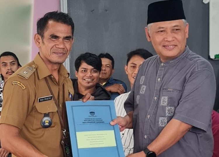 Lurah Lantik Staf Ahli Menteri Yang Jadi Ketua RW