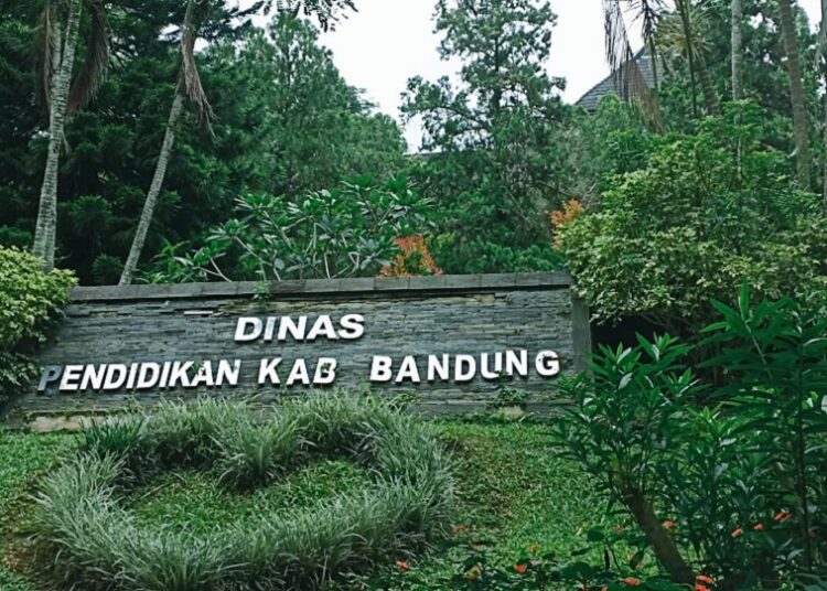 Terkait Indikasi Jual Paksa Kamus Bahasa Sunda, Ruli Hadiana: Pihak Dinas Akan Mengeluarkan Surat Edaran & Himbauan