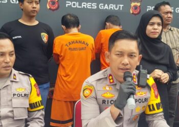 Kapolres AKBP. Rio Wahyu Anggoro Polres Garut saat Pres Release, Selasa (28/2/2023).