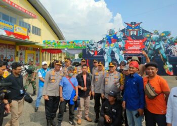 Wakapolri cek jalur dan pos terpadu GTC Limbangan Garut