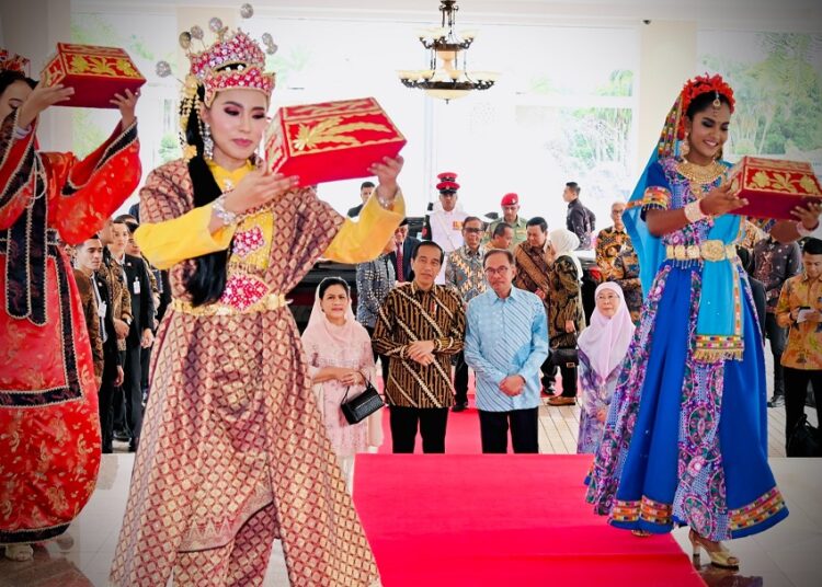 Hari Kedua di Malaysia, Presiden Jokowi akan Bertemu PM hingga Raja Malaysia