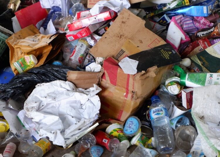Ini PR Buat Pemda!! Volume Sampah 1200 Ton, Bisa Terangkut Hanya 240 Ton Perhari