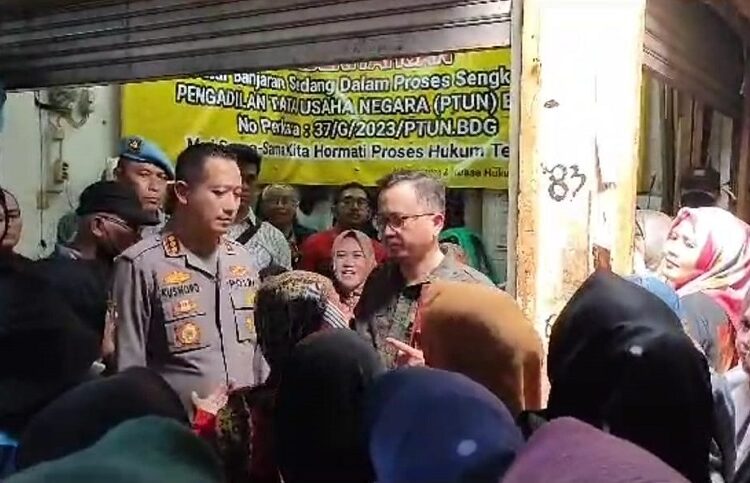 Kapolresta Bandung Menekankan Sikap Humanis dalam Pengendalian Pengamanan Para Pedagang