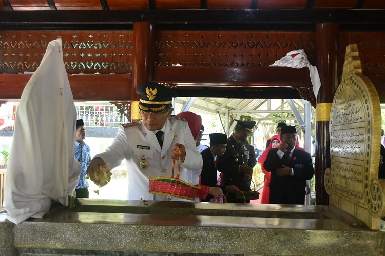 Wabup Erwan: Ziarah Bentuk Penghormatan kepada Pahlawan