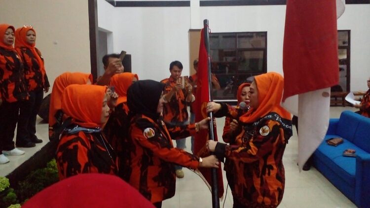 Lilis Lustiawati Secara Aklamasi Ketua Srikandi Garut