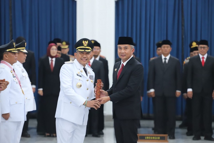 Arsan Latif Resmi Dilantik Jadi Pj. Bupati Bandung Barat