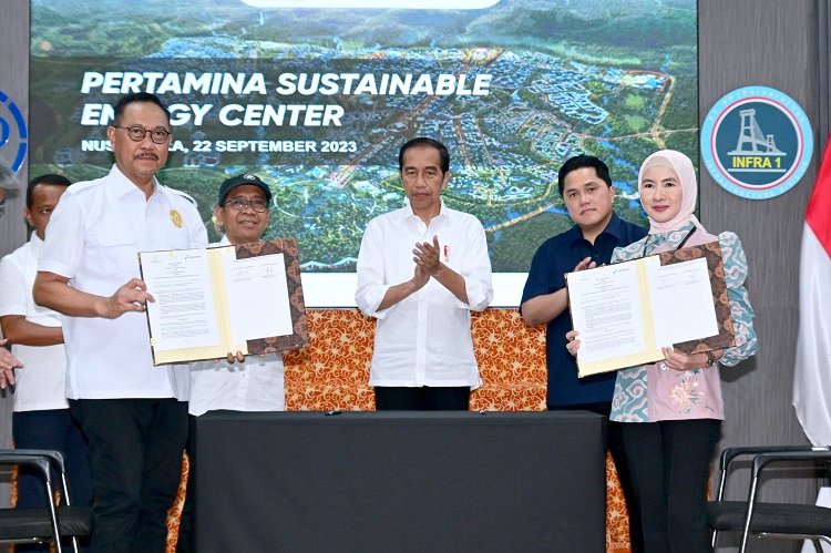 Presiden Jokowi Saksikan Penandatanganan Kerja Sama Pertamina dengan Otorita IKN