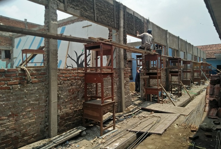 Pelaksanaan Rehab SMPN 1 Cililin yang bakal menghabiskan anggaran Rp 3 Milliar, sumber dana dari DAK .