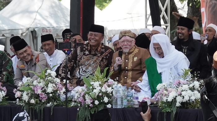Haul Akbar Pangeran Soegih diisi Do’a Habib Luthfi