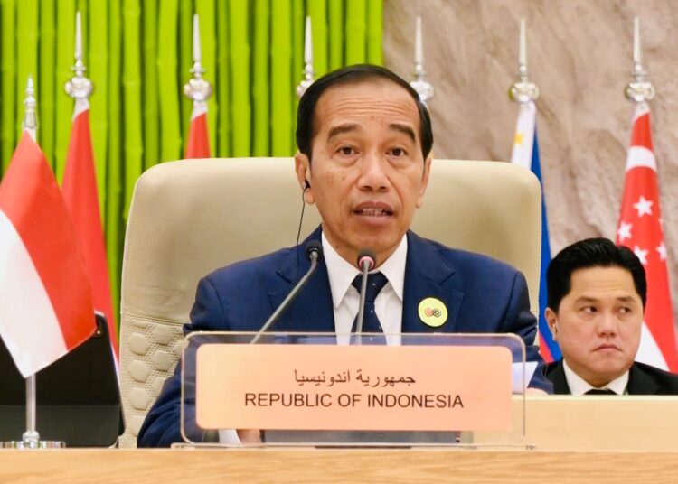 Hadiri KTT ASEAN-GCC, Presiden Jokowi Sampaikan Isu Ekonomi hingga Kemanusiaan
