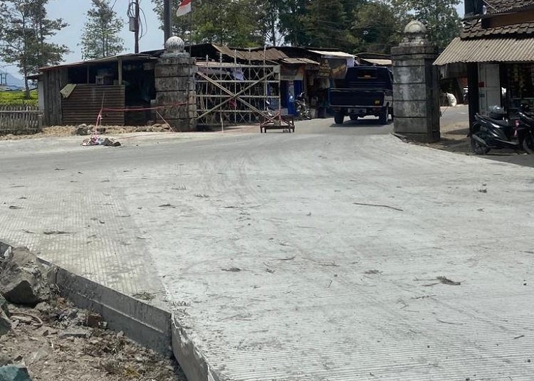 Jalan sesudah perbaikan