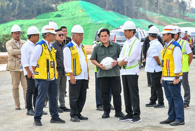 Tinjau Pembangunan Jalan Tol IKN, Presiden: Diharapkan Juni 2024 Bisa ...