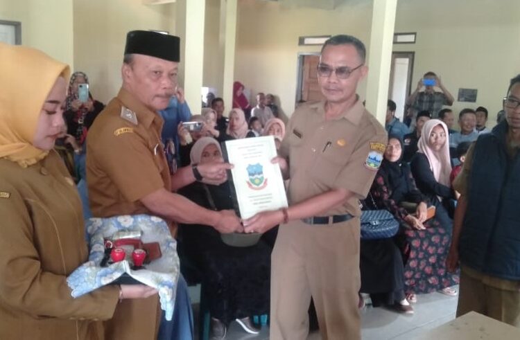 Asrul Dilantik Menjadi Kades Depenitif Desa Mekarsari Masa Bakti 2023-2025