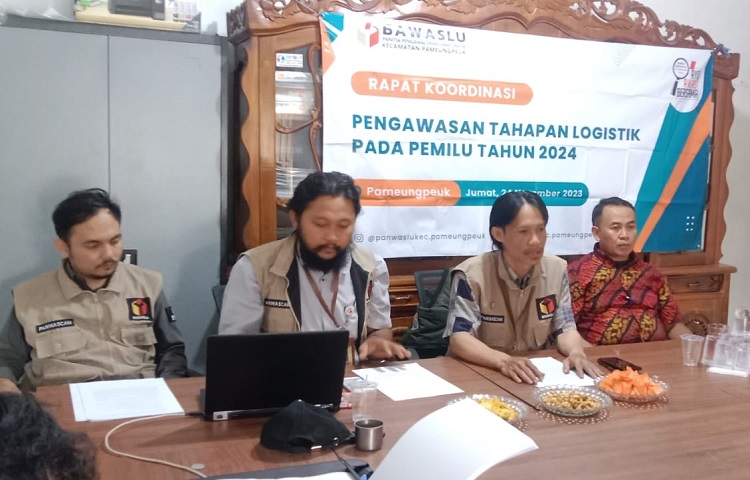 Panwascam Pameungpeuk Lakukan Pengawasan Logistik Pemilu, Ini yang Diperhatian!