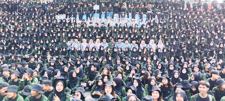 Penutupan Pendidikan Bela Negara Universitas Garut (UNIGA) Berlangsung di Alun-Alun Garut