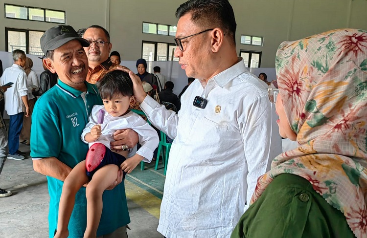 Kang Ace Gelar Sunatan Massal Ekslusif Bagi Ribuan Anak di Bandung dan Bandung Barat