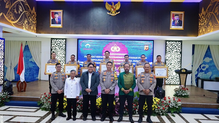 Kado Akhir Tahun 2023, Polresta Bandung Raih Penghargaan Dari Ombusman RI
