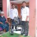 Pemdes Karangmulya Salurkan Bantuan Kursi Roda
