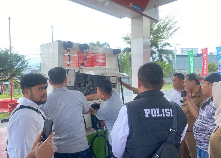 Bersama Pengawas Metrologi Polres Sumedang Cek SPBU Alamsari