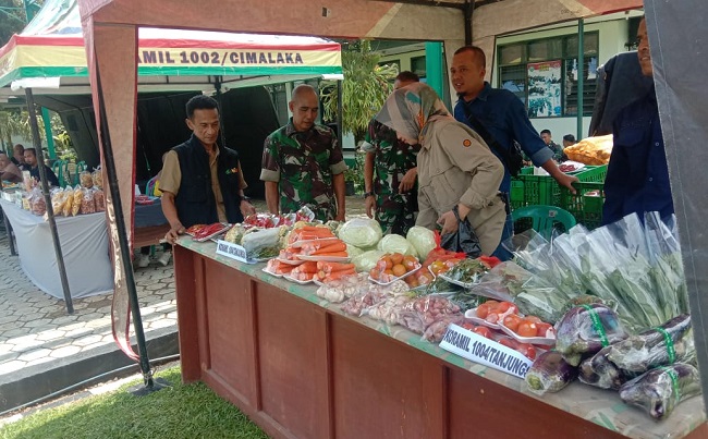 Bazar Murah Secara Resmi Dibuka Kasum TNI