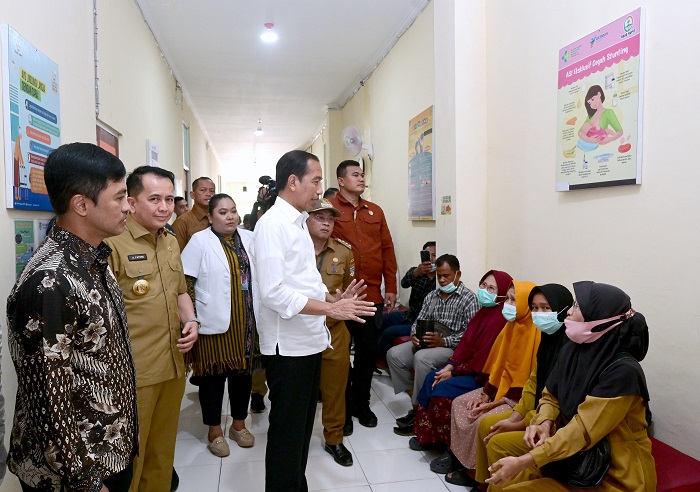 Presiden Jokowi Tinjau RSUD Rupit, Tekankan Peningkatan Infrastruktur Listrik