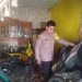 Sepeda Motor Hantam Rumah Warga