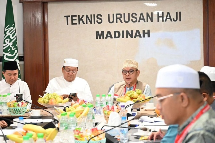 Kang Ace Hasan : Pengalihan Kuota Tambahan untuk Haji Khusus Salahi Aturan