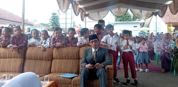 Kreasi Seni Siswa Warnai Pelaksanaan Kenaikan Kelas dan Perpisahan SDN Margajaya