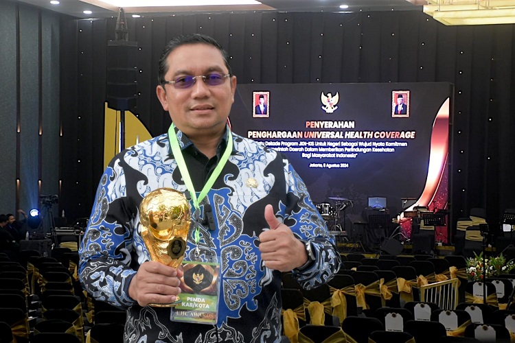 Sumedang Raih Penghargaan UHC Awards 2024