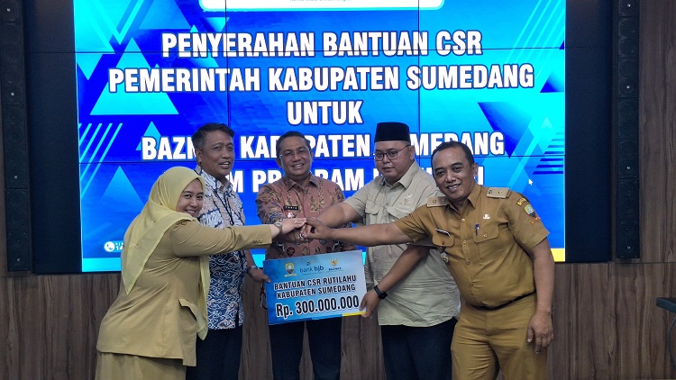 CSR bjb Melalui Kolaborasi Baznas Atasi Rutilahu Warga Kurang Mampu